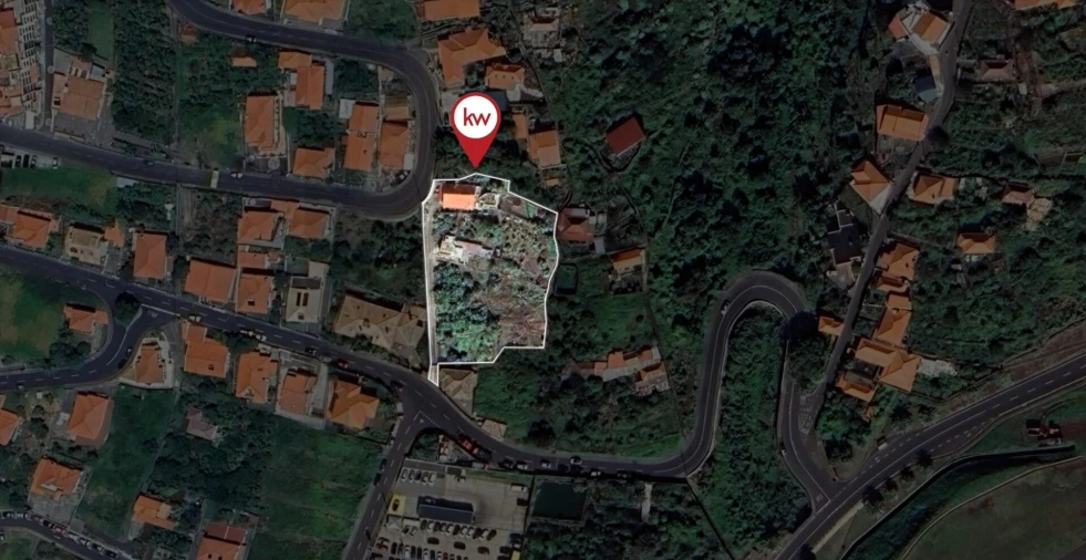 Moradia T4 para Venda em Santa Cruz Foto 28