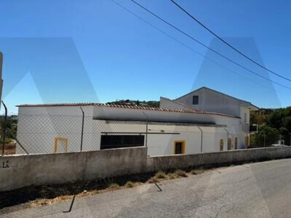 Moradia T6 para Venda em Loule (São Sebastião) Foto 6