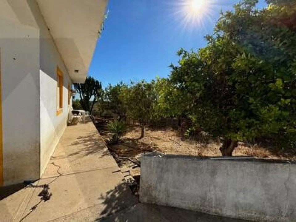 Moradia T6 para Venda em Loule (São Sebastião) Foto 21