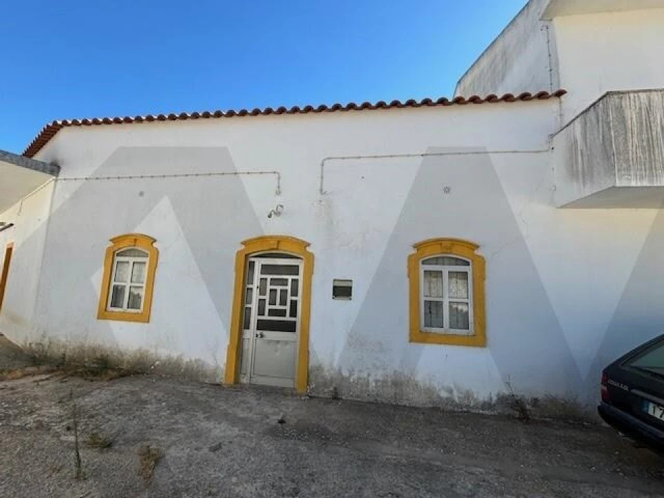 Moradia T6 para Venda em Loule (São Sebastião) Foto 3