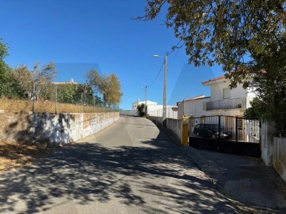 Moradia T6 para Venda em Loule (São Sebastião) Foto 11