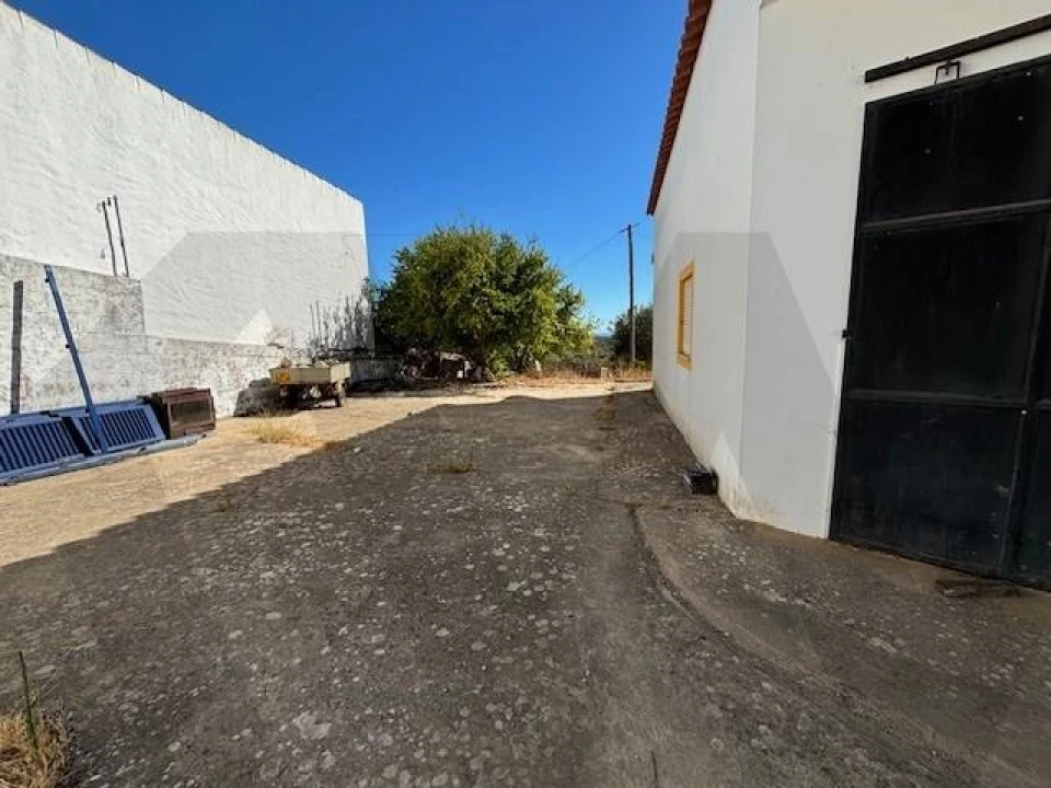 Moradia T6 para Venda em Loule (São Sebastião) Foto 2