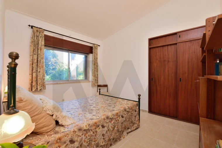 Moradia T4 para Venda em Corroios Foto 28