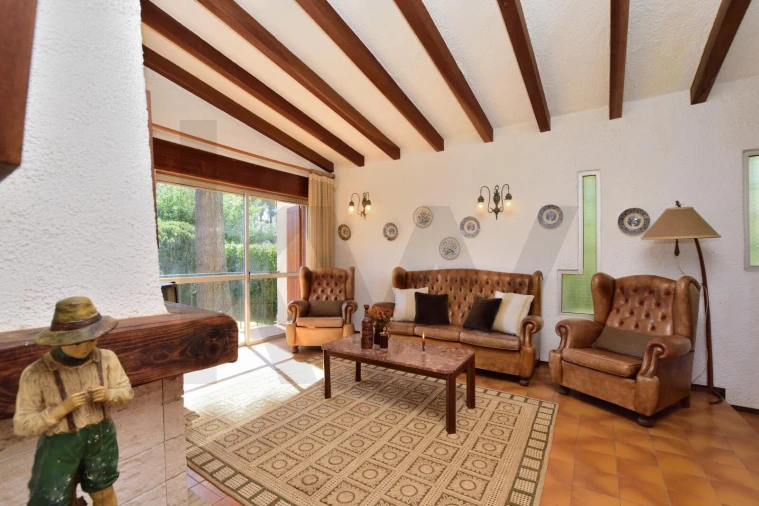 Moradia T4 para Venda em Corroios Foto 8