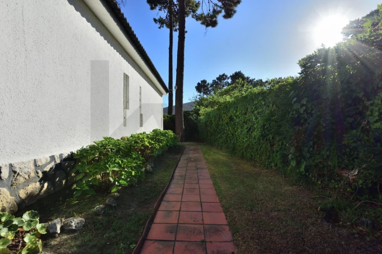 Moradia T4 para Venda em Corroios Foto 56