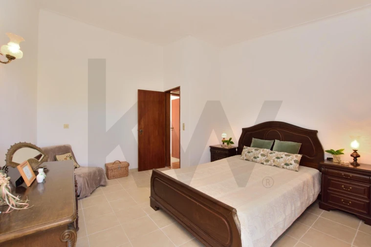 Moradia T4 para Venda em Corroios Foto 40