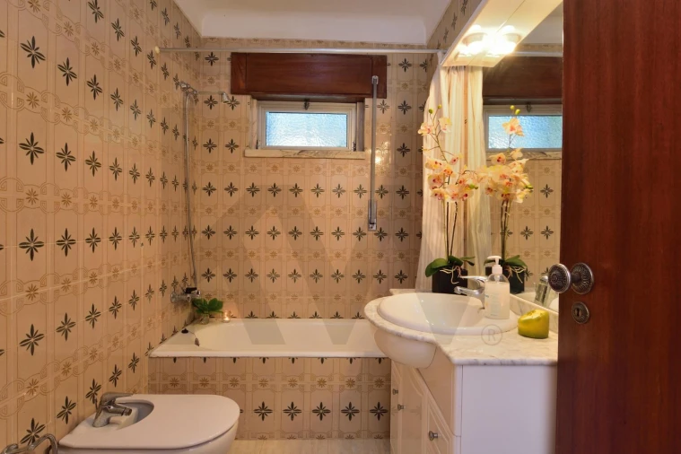 Moradia T4 para Venda em Corroios Foto 30