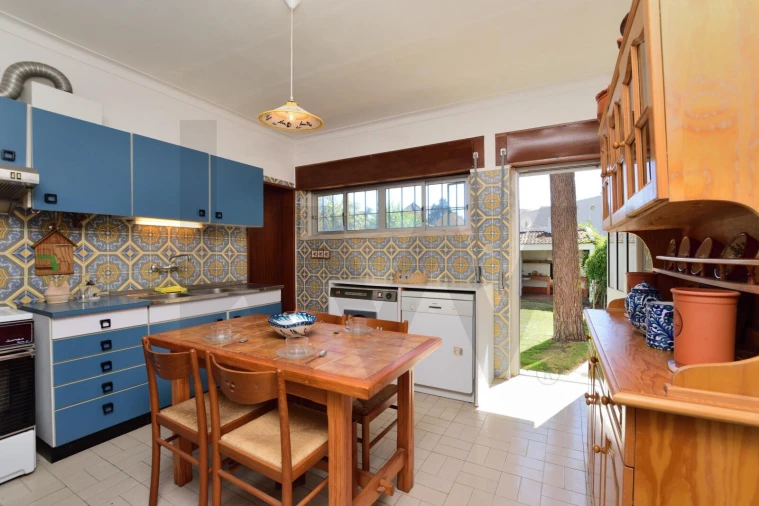 Moradia T4 para Venda em Corroios Foto 17