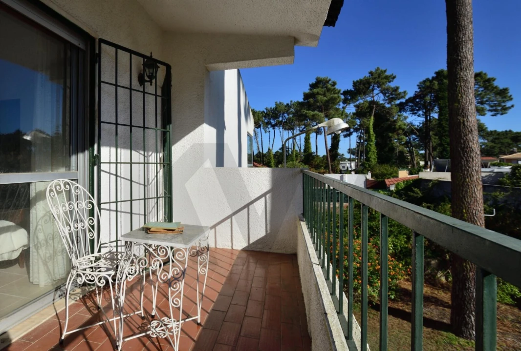 Moradia T4 para Venda em Corroios Foto 38