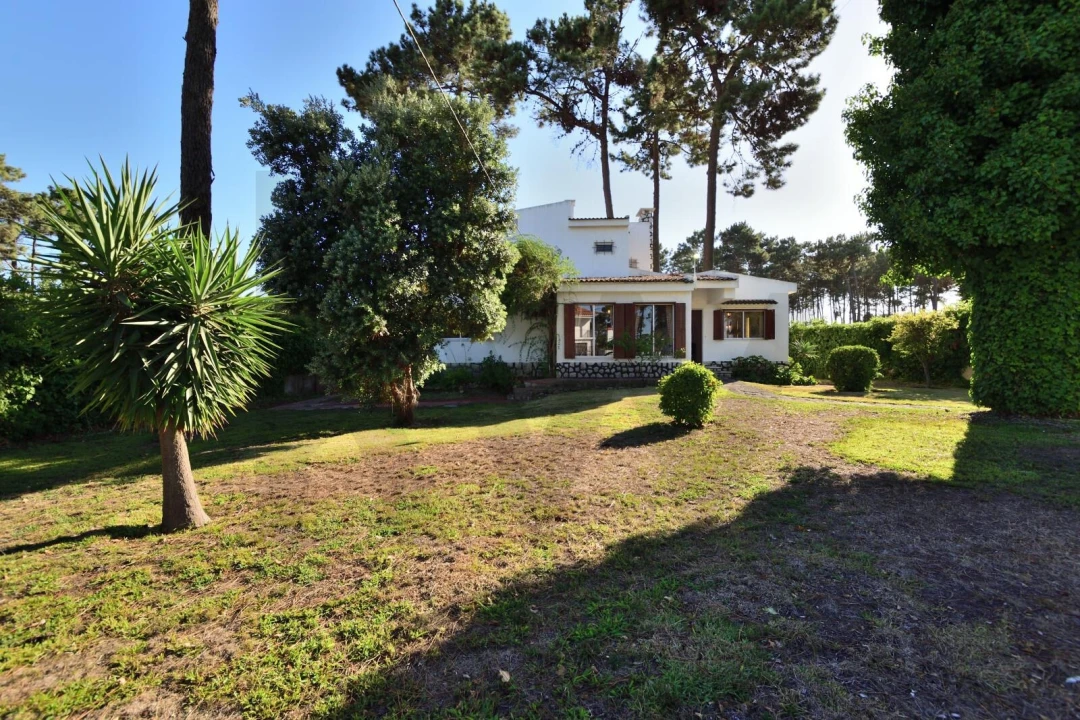 Moradia T4 para Venda em Corroios Foto 59