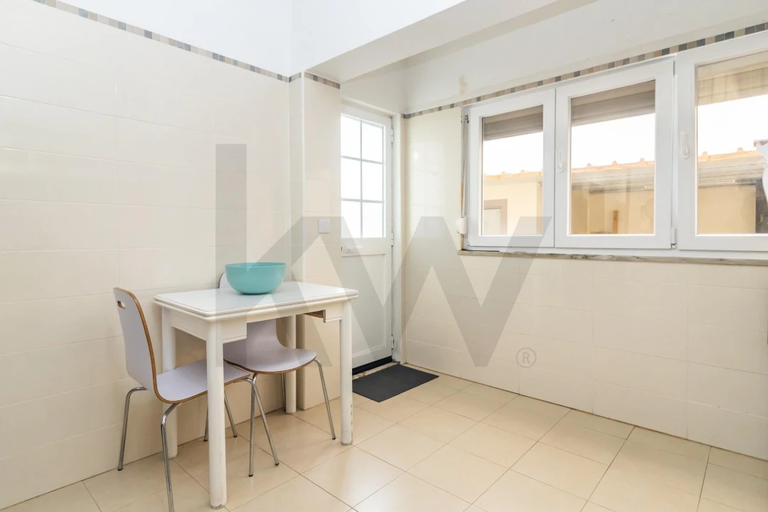 Moradia T2 para Venda em Gaio-Rosário e Sarilhos Pequenos Foto 3