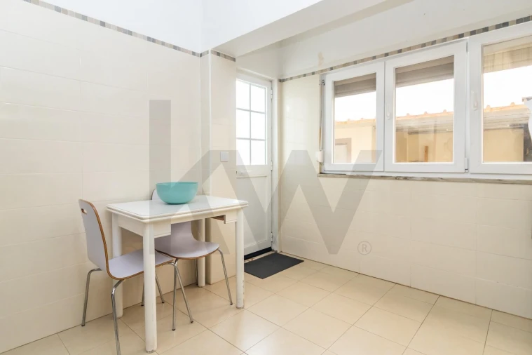 Moradia T2 para Venda em Gaio-Rosário e Sarilhos Pequenos Foto 3