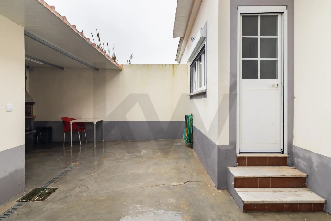 Moradia T2 para Venda em Gaio-Rosário e Sarilhos Pequenos Foto 27