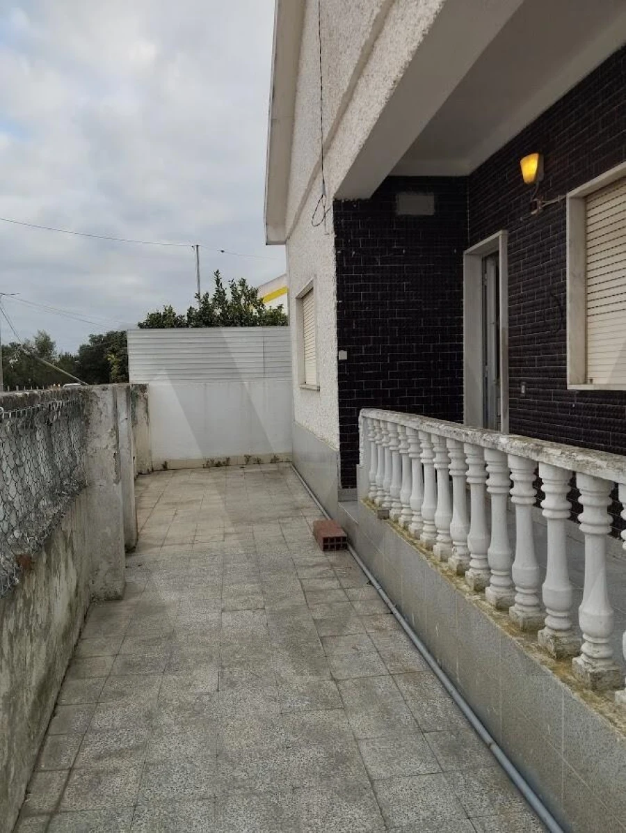 Moradia T3 para Venda em Moita Foto 4