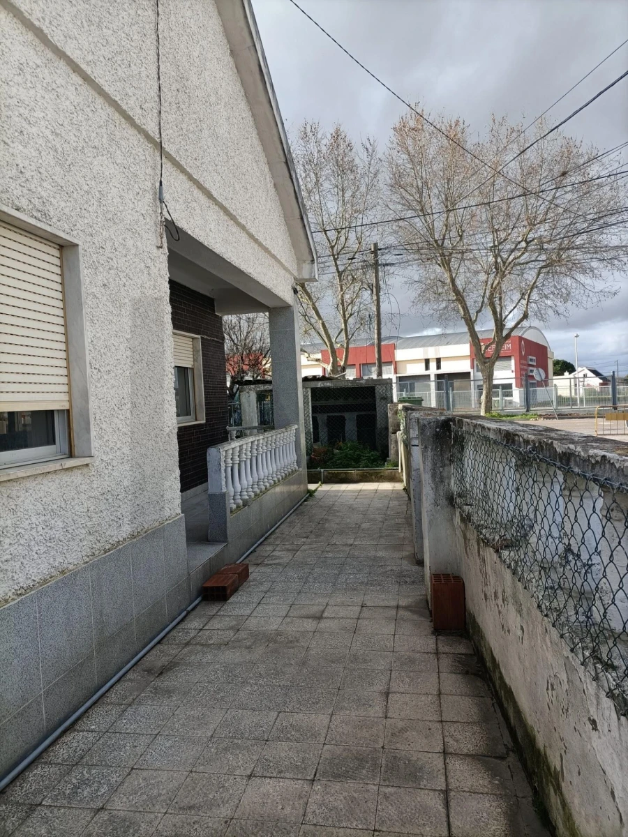 Moradia T3 para Venda em Moita Foto 2