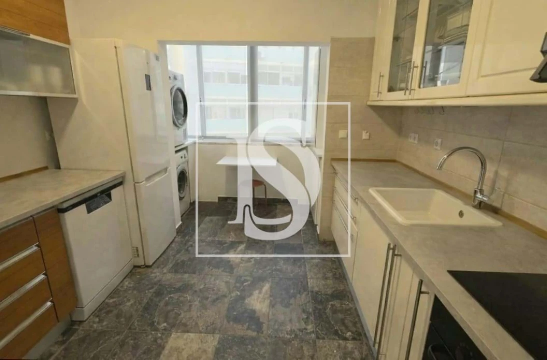 Apartamento T2 para Arrendamento em Lumiar Foto 6