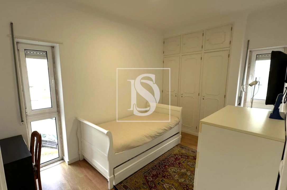 Apartamento T2 para Arrendamento em Lumiar Foto 11