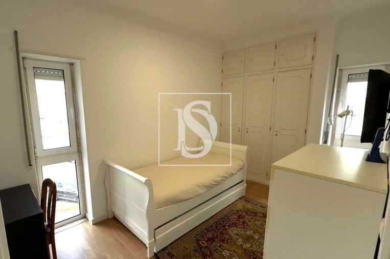 Apartamento T2 para Arrendamento em Lumiar Foto 11