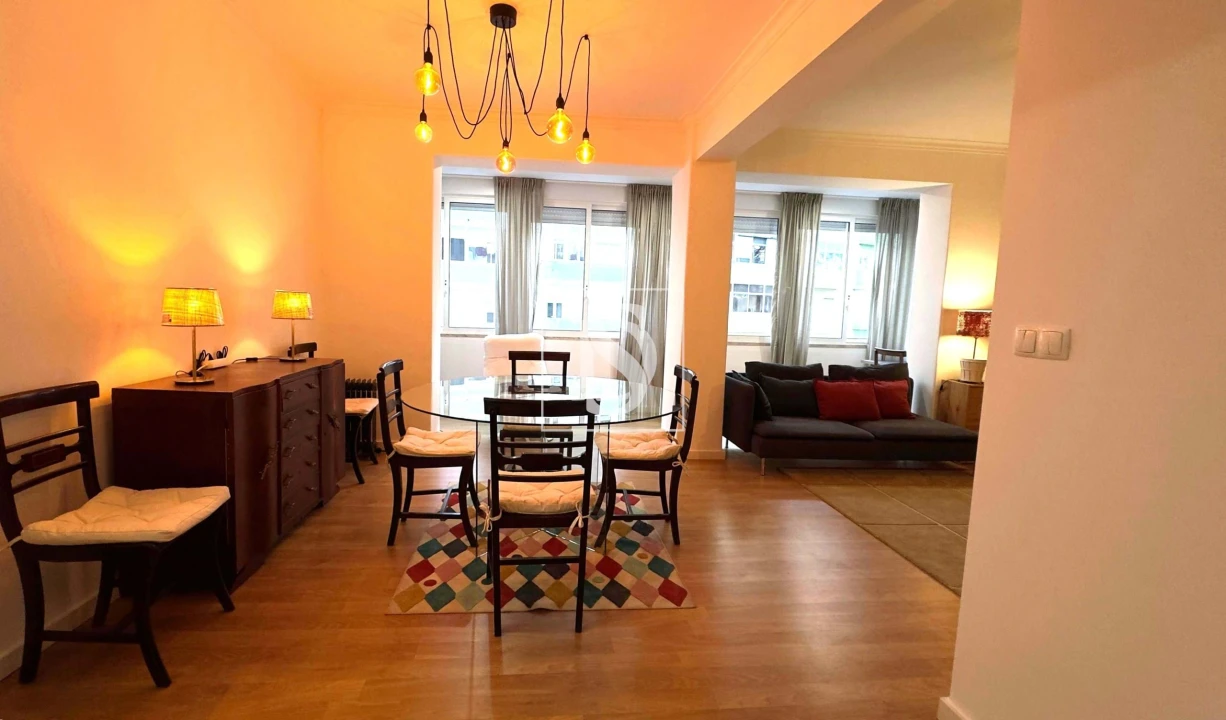 Apartamento T2 para Arrendamento em Lumiar Foto 4