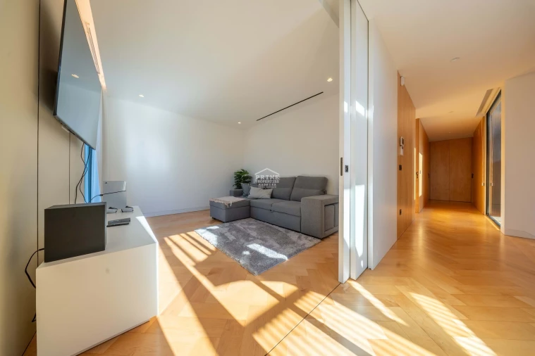 Moradia T4 para Venda em São Martinho Foto 23