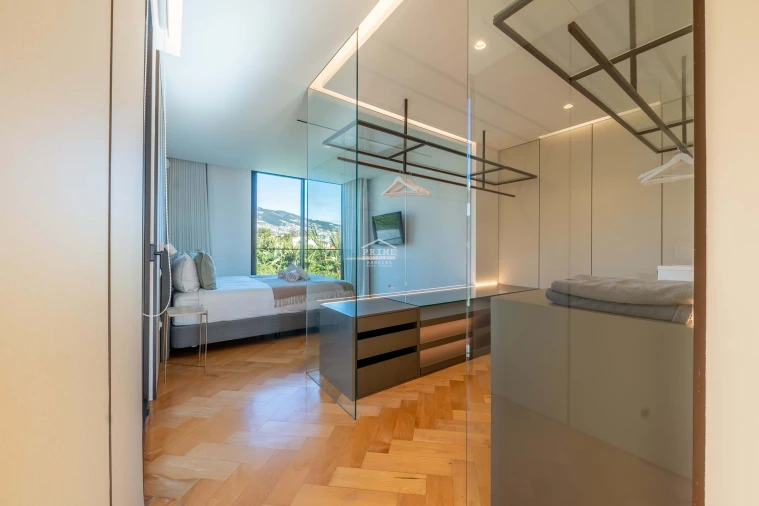 Moradia T4 para Venda em São Martinho Foto 26