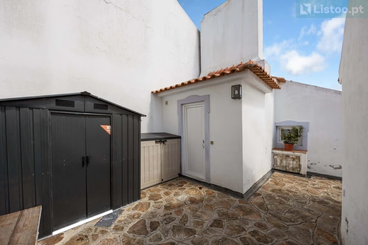 Moradia T2 para Venda em Colares Foto 36