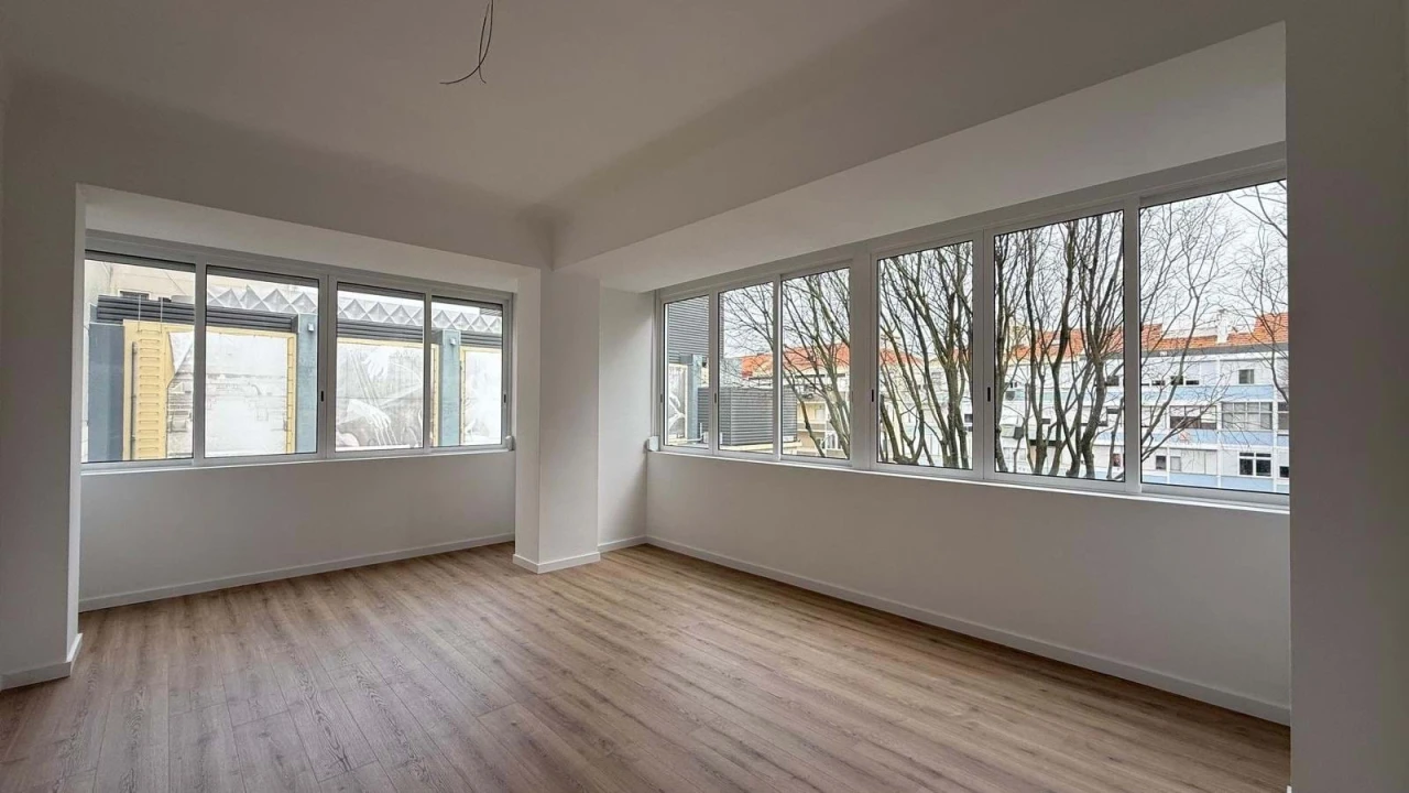 Apartamento T1 para Venda em Águas Livres Foto 2