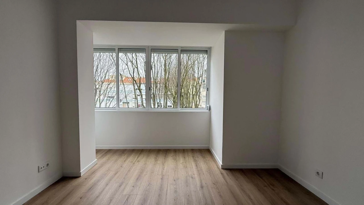 Apartamento T1 para Venda em Águas Livres Foto 4