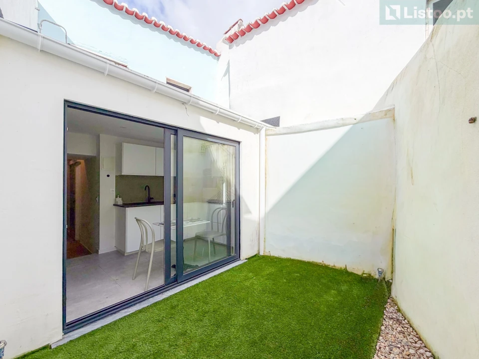 Apartamento T1 para Venda em Almada, Cova da Piedade, Pragal e Cacilhas Foto 2