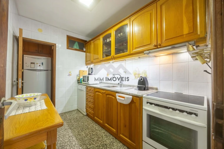Apartamento T2 para Venda em Santa Marinha e São Pedro da Afurada Foto 9