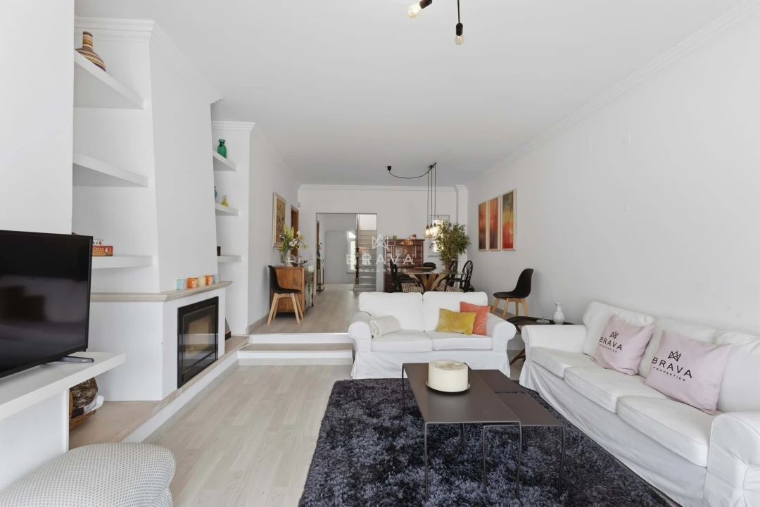 Moradia T4 para Venda em Quarteira Foto 15