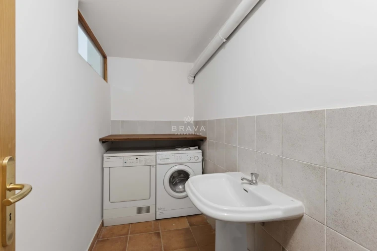 Moradia T4 para Venda em Quarteira Foto 43