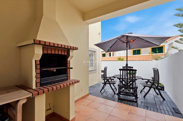 Moradia T4 para Venda em Quarteira Foto 13