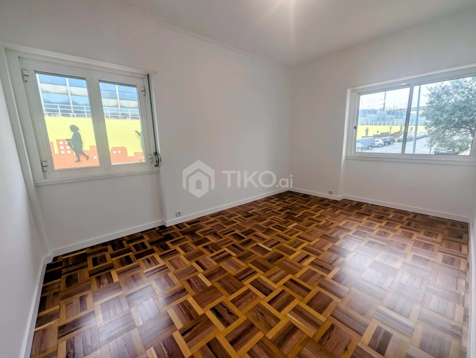 Apartamento T3 para Venda em Águas Livres Foto 5