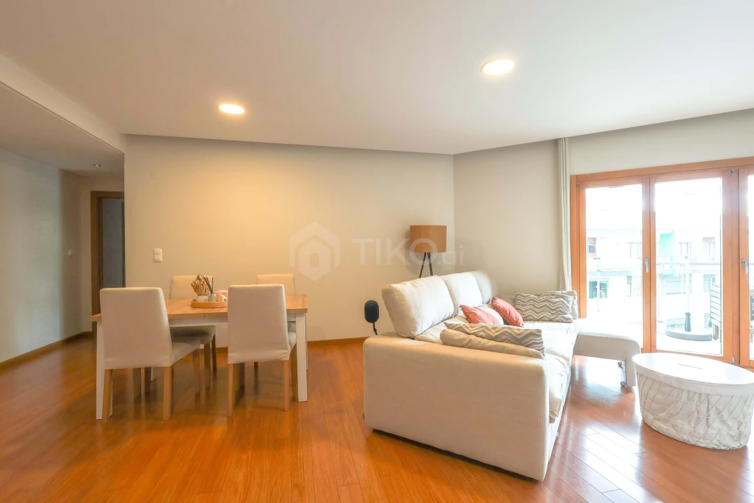 Apartamento T3 para Venda em Ramada e Caneças Foto 4