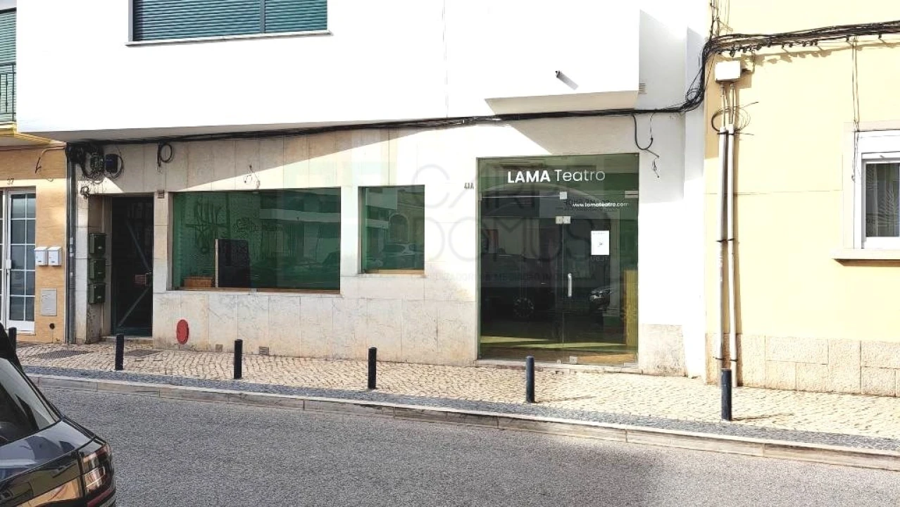 Loja para Arrendamento em Faro (Sé e São Pedro) Foto 7