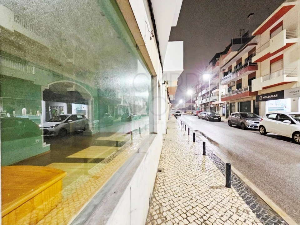 Loja para Arrendamento em Faro (Sé e São Pedro) Foto 8