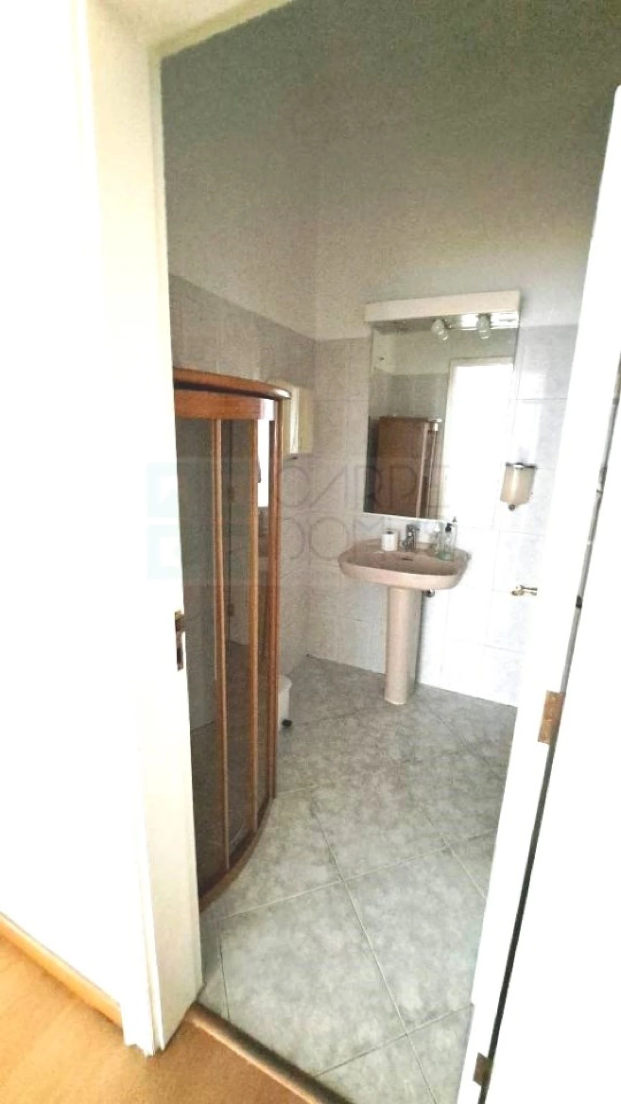 Loja para Arrendamento em Faro (Sé e São Pedro) Foto 4