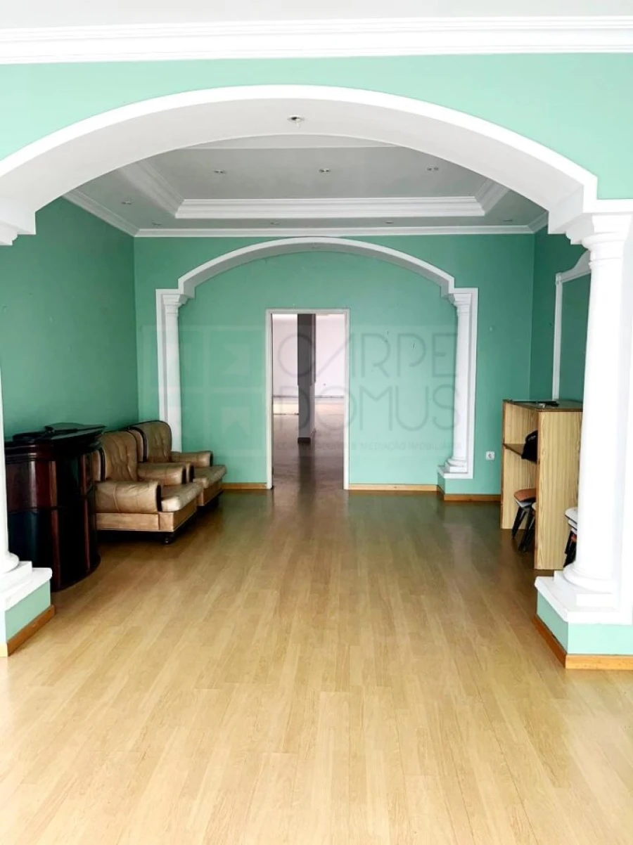 Loja para Arrendamento em Faro (Sé e São Pedro) Foto 35