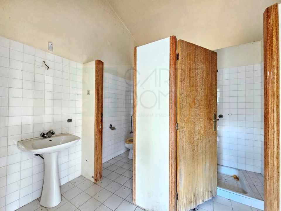 Moradia T5 para Venda em Ruivães e Novais Foto 38