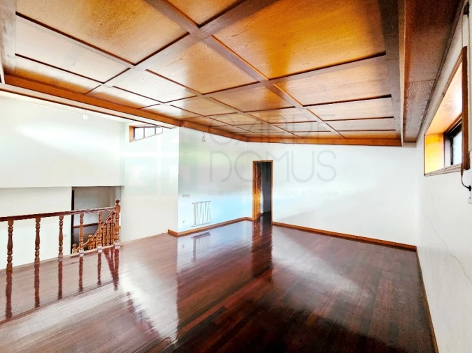 Moradia T5 para Venda em Ruivães e Novais Foto 18