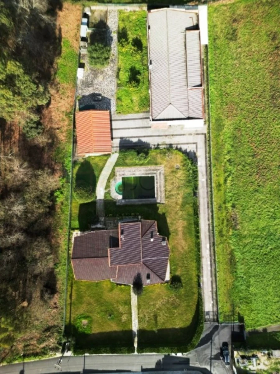 Moradia T5 para Venda em Ruivães e Novais Foto 58