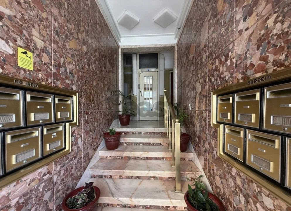 Apartamento T3 para Venda em Águas Livres Foto 27