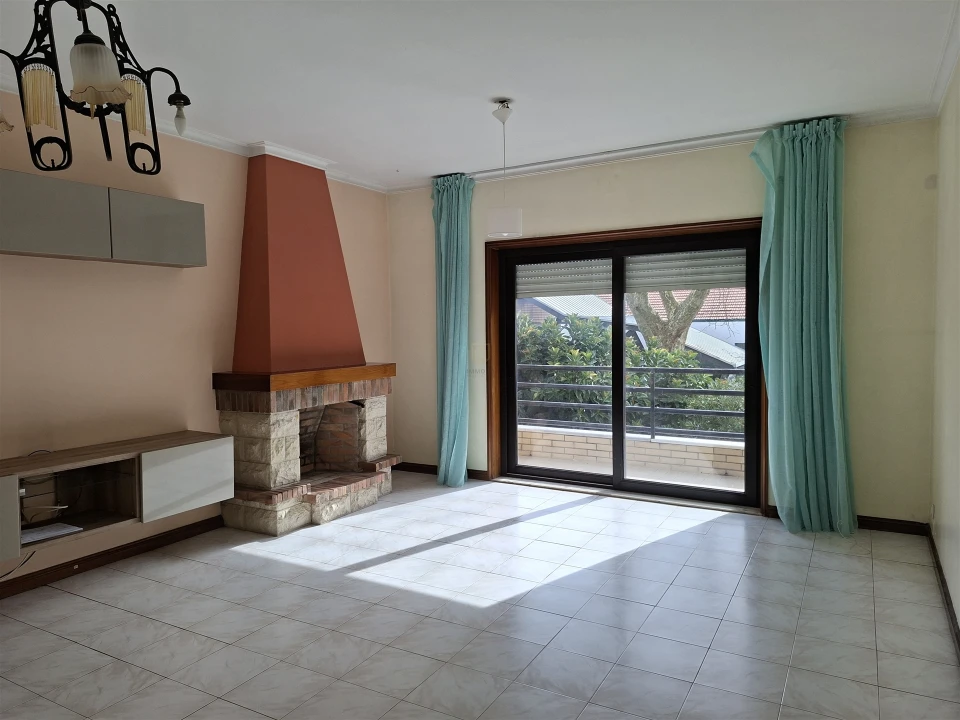 Apartamento T2 para Venda em Mafamude e Vilar do Paraíso Foto 4