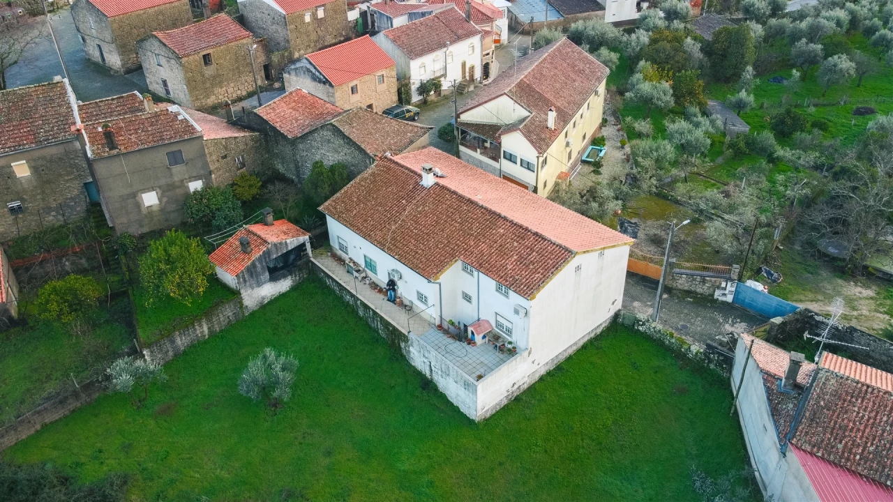 Moradia T6 para Venda em Louriçal do Campo Foto 66