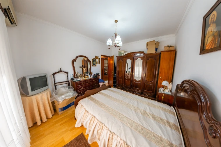 Moradia T6 para Venda em Louriçal do Campo Foto 12