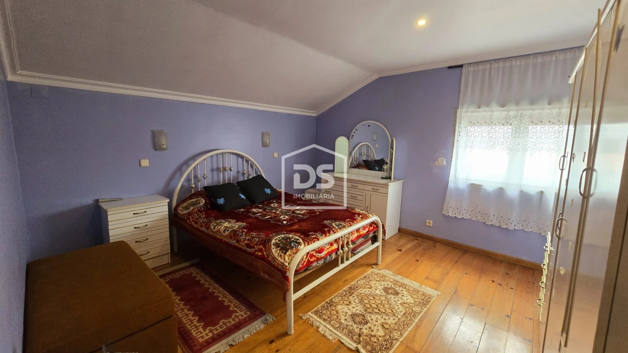 Moradia T5 para Venda em Sabugal e Aldeia de Santo António Foto 46