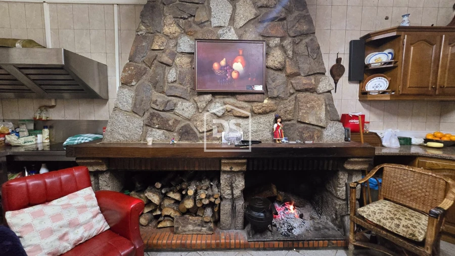 Moradia T5 para Venda em Sabugal e Aldeia de Santo António Foto 9