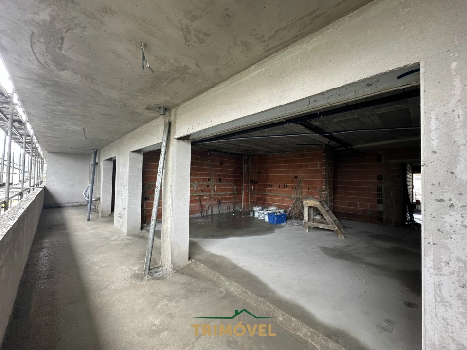 Apartamento T2 para Venda em Loureiro Foto 1