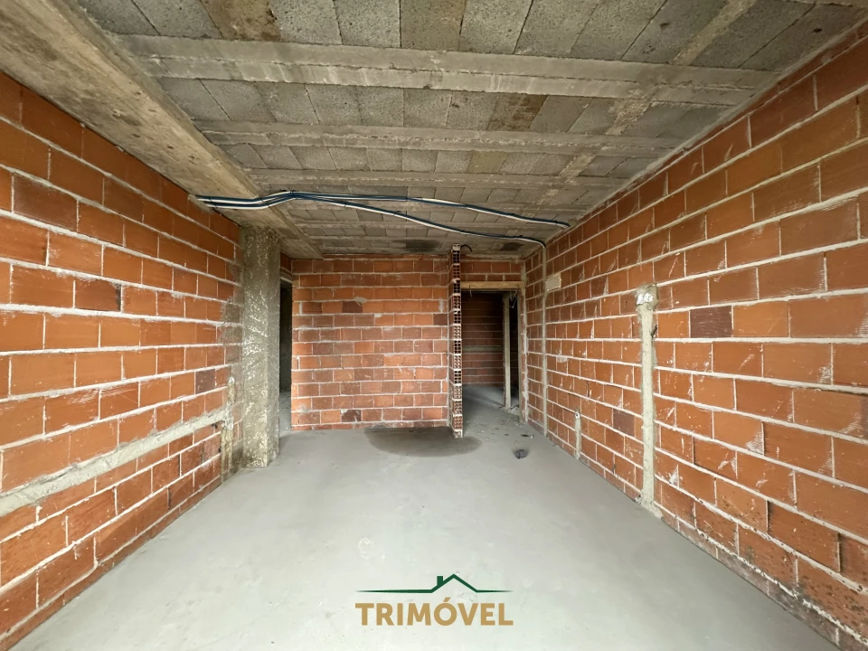 Apartamento T2 para Venda em Loureiro Foto 4